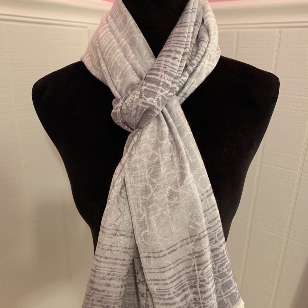 CALVIN KLEIN scarf